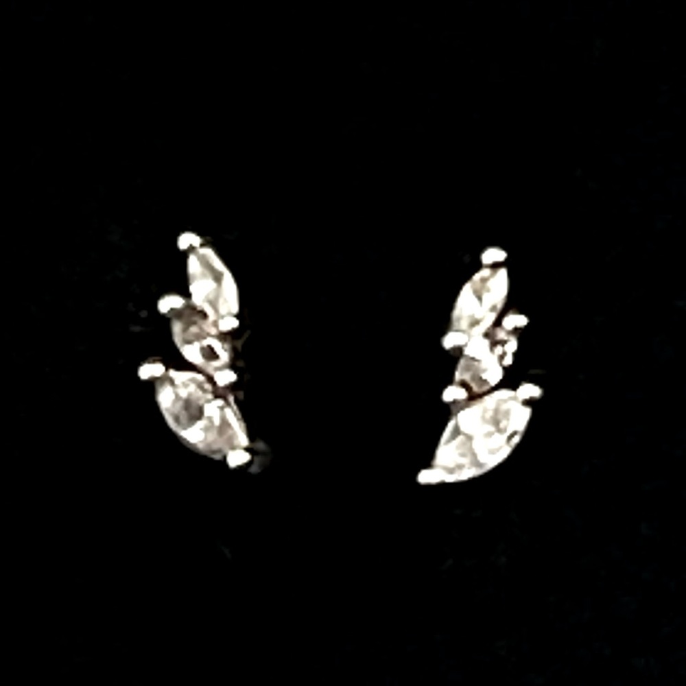 Set of 2 (left and right) Buddha Jewelry Multiplicity Threadless Ends White Gold